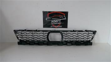 BMW 7 Series (G11/12) front bumper lower center grille