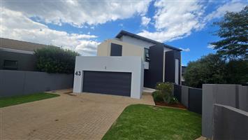 House For Sale in Midstream Meadows