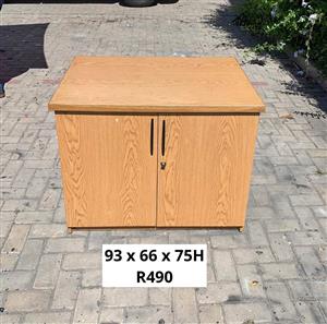 LOCKABLE OFFICE HANGING FILING STORAGE CABINET