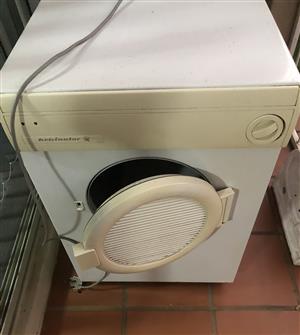 Kelvinator tumble dryer