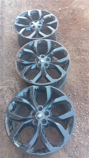 Rim for Mercedes Benz & Landrover 19"