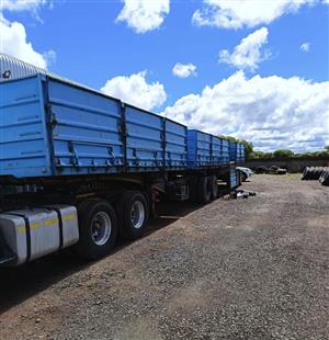 2012 SA TRUCK DROPSIDE SIDE TIPPERTRAILER