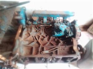 ENGINE FOR FORD TRACTOR