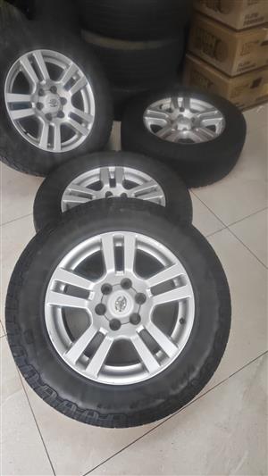 18inch Toyota Prado/Fortuner mags with used 265/60/18 General Grabber AT3 set fo