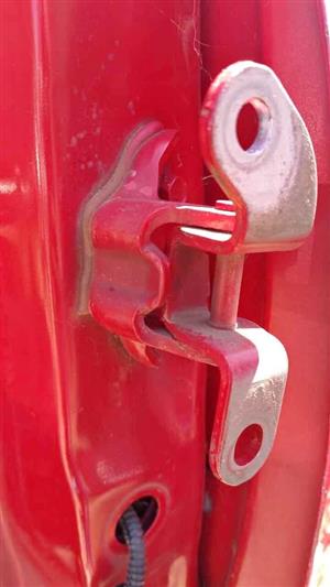 Toyota Aygo RR upper door hinge