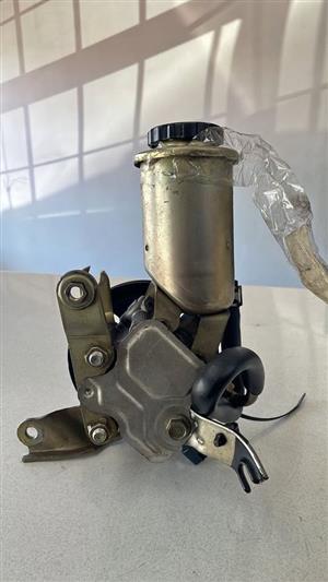 Toyota 2NZ Power steering pump 