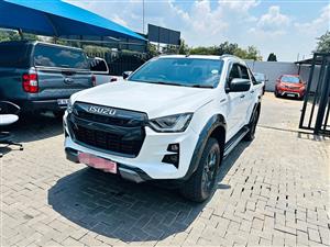 2025 ISUZU 5 isuzu 3.0 td double cab v-cross 4x4,
