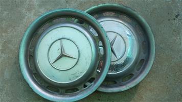 Mercedes wheel caps