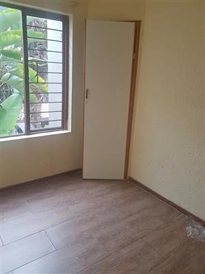 2 beds 1 bath Room only
