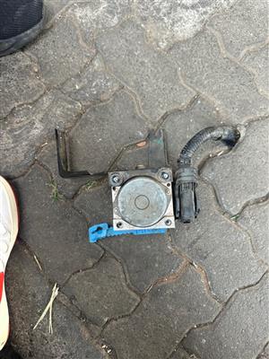 Renault sandero,Micra, kwid abs pump