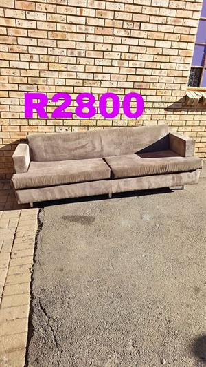 2 Seater couch for Sale!