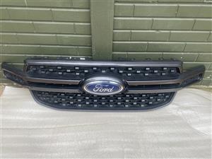 2025 FORD RANGER T9 RADIATOR GRILLE FOR SALE. IN PRISTINE CONDITION 