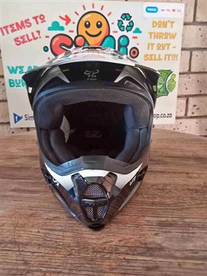 Fox V1 offroad helmet