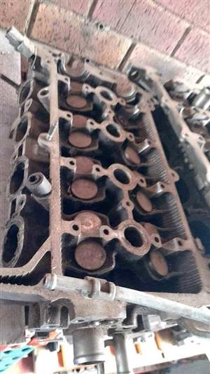 Toyota Yaris 2nz cylinder head