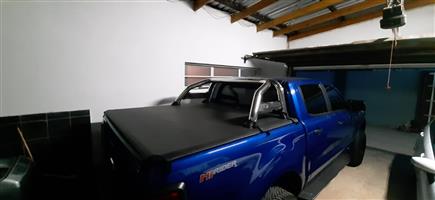 Ford Ranger dc Roll bar and tonneau cover.