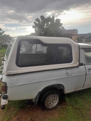 Nissan 1400 canopy