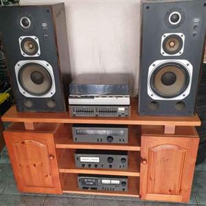 Teac Hi-Fi System With Speakers  