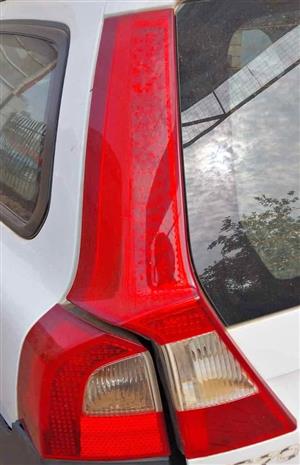 VOLVO XC70 2008 LEFT TAIL LIGHT FOR SALE (DELIVERY AVAILABLE NATION WIDE)