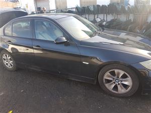BMW E90 320i - 2006