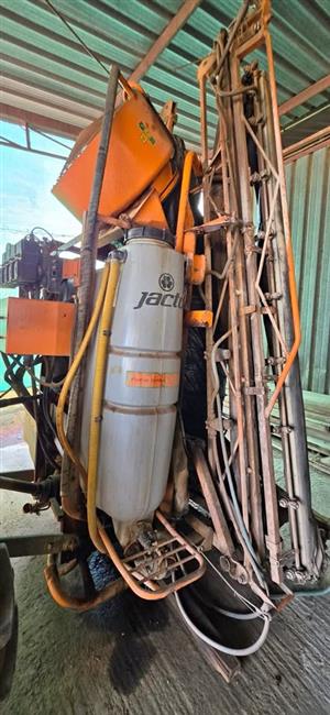 2016 JACTO FALCON VORTEX  600L BOOM SPRAYER