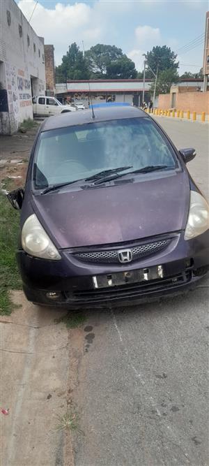 HONDA JAZZ 2008 STRIPPING FOR PARTS