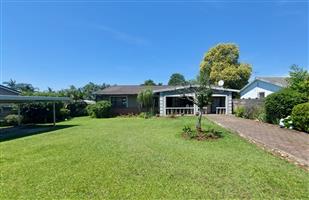 5-Bedroom Home for Sale in Chasedene