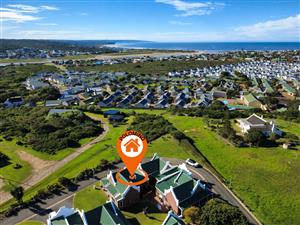 Townhouse For Sale in Still Bay West
