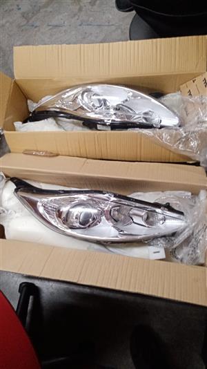 FORD FIESTA 2015 HEAD LAMPS PROJECTION TYPE SET