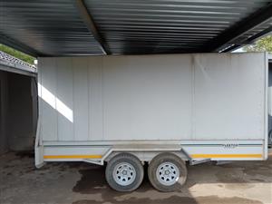 Double axle closed trailer for sale