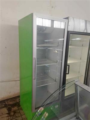 Single fridge
