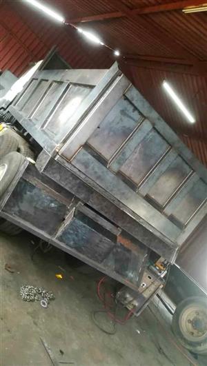 6 and 10 cube tipper