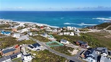 Prestigious Struisbaai Location
