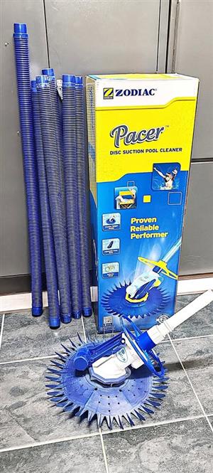 Pool Cleaner - Baracuda Pacer by Zodiac