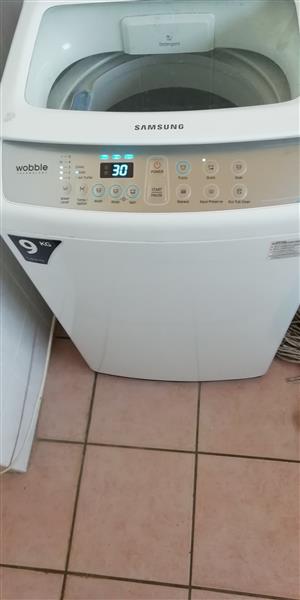  Samsung 9KG Top Loader almost new - Price reduced