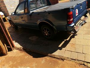 Am selling Mazda rustler 1.6 start and go paper avaible 