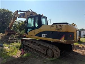2008 Cat 323DL 14 000 hours No leaks. Cylinders recently resealed. JHB Area R725
