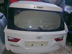 Toyota rumion complete tailgate