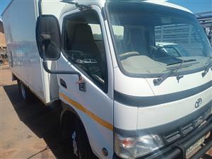 2008 Toyota Dyna Closed body