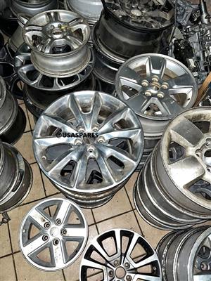 Jeep, Dodge And Chrysler Second - Hand Rims In Stock