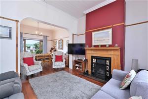 House For Sale in Richmond Hill