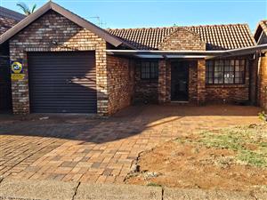 House For Sale in Theresapark & Ext