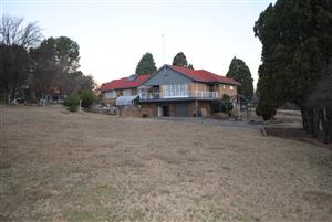Small Holding For Sale in Glen Donald AH