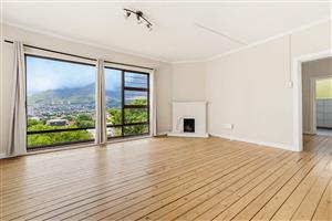 House For Sale in Tamboerskloof