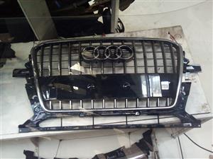 AUDI Q7 GRILLE FOR SALE