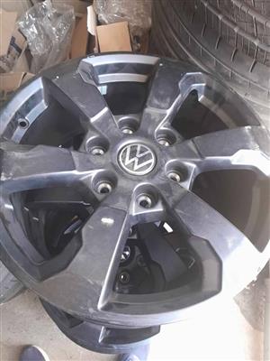 Vw Amarock rim and tyrs