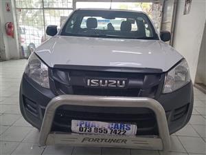 2015 ISUZU KB250 DTEG SINGLE CAB 4X2 DIESEL,  WHITE COLOR  MANUAL 89000KM 