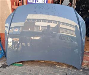 Mazda 3 bonnet 2024