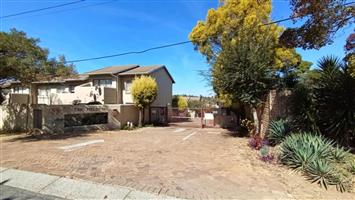 Apartment For Sale in Buccleuch