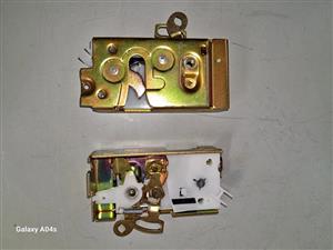 FORD BANTAM ROCAM 1.3/ 1.6 BOTH SIDES DOOR LOCK FOR SALE 