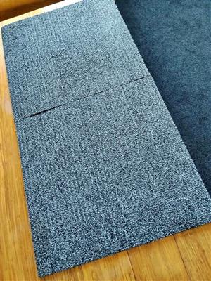 Grey Rubber Underneath Carpet tiles in excellent condition as new